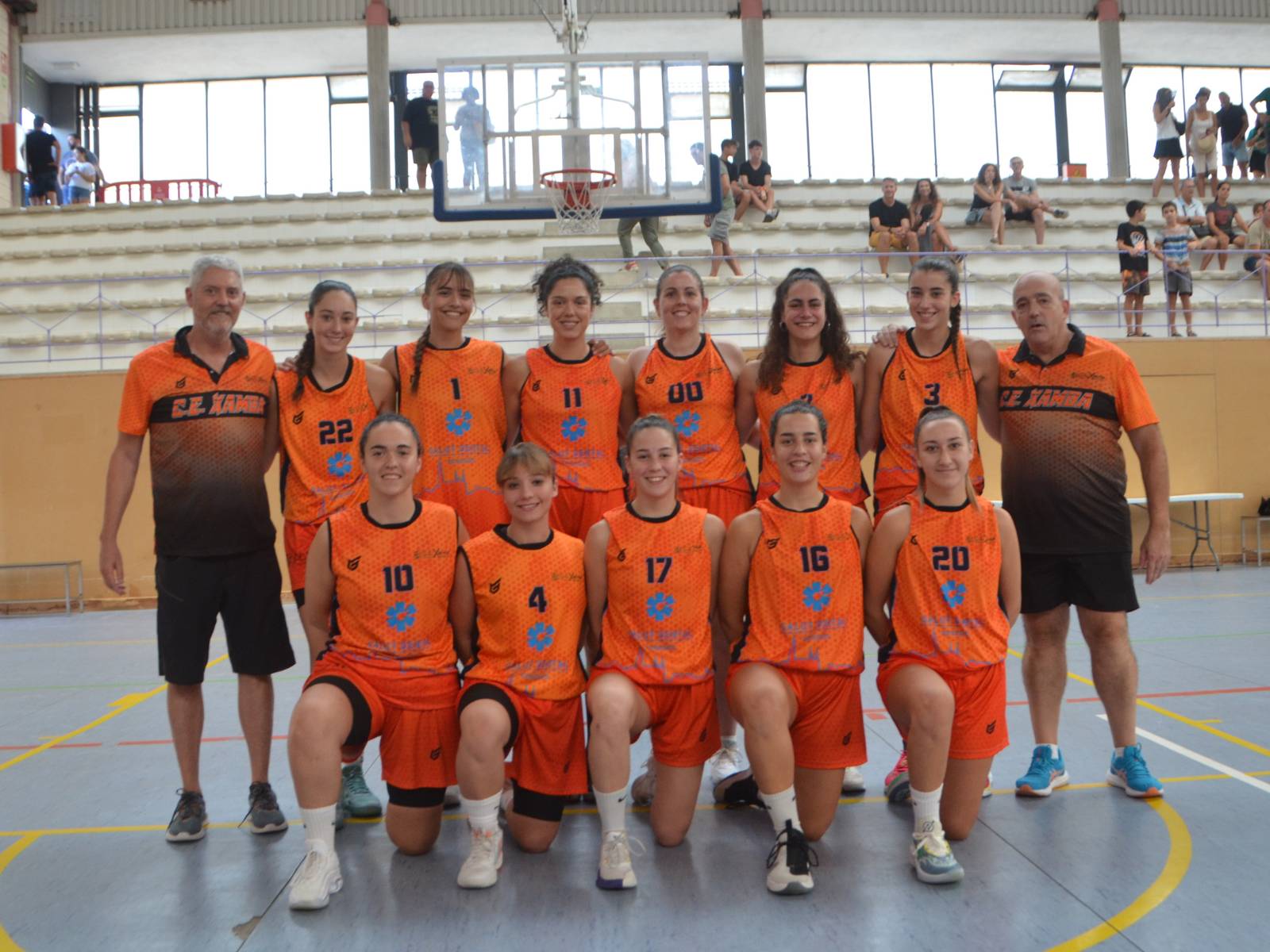 Senior Salut Dental Penedès - CE Xamba Club Esportiu de Bàsquet Femení a Vilafranca del Penedès