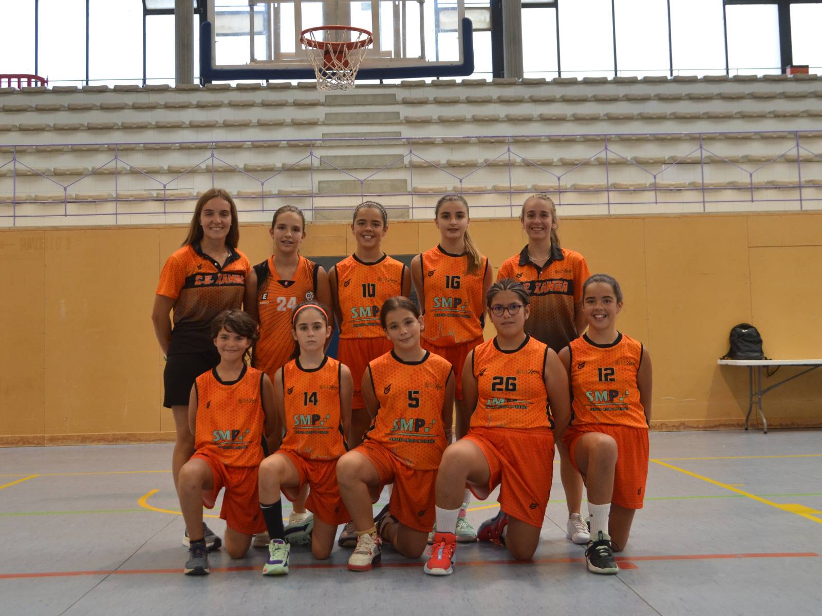 Mini Taronja - CE Xamba Club Esportiu de Bàsquet Femení a Vilafranca del Penedès